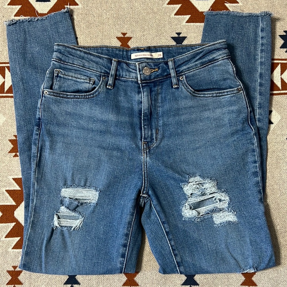 Levi Strauss & Co. 721 Womens High Rise Skinny Jeans Raw Hem Distressed Size‎ 28